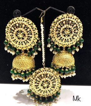 Jadau oversized Earrings Tikka  Set
