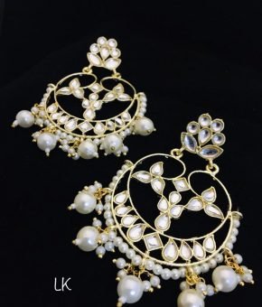 Kundan Earrings With Pearl