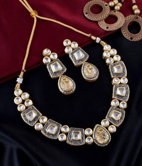 Kundan Necklace Set