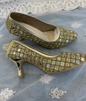 Punjabi Jutti- Golden Mirrors Belly